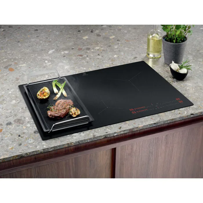 Electrolux Piano cottura ad induzione SaphirMatt® Serie 700 SenseBoil® 80cm KIS82453IZ - vista 3