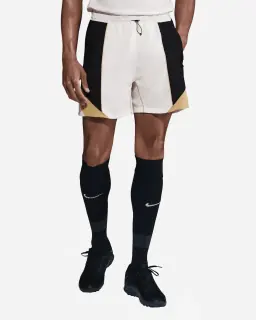 Nike Strike M