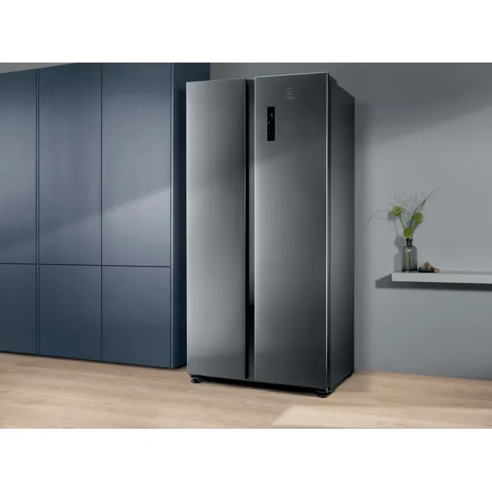 Electrolux Frigocongelatore Side by Side Serie 900 Inox - vista 3