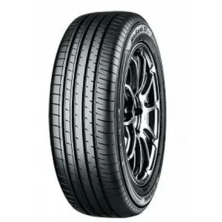 Yokohama Bluearth-XT AE61E 235/60 R18 Estate