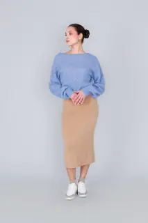 Maglia con scollo barca motivo traforo