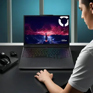 Lenovo Legion 5 15 (AI-R7-Windows 11 Home-16GB-512GB-RTX 5070)