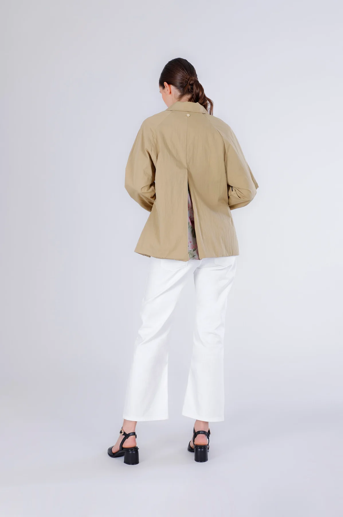 Trench corto manica raglan - vista 2