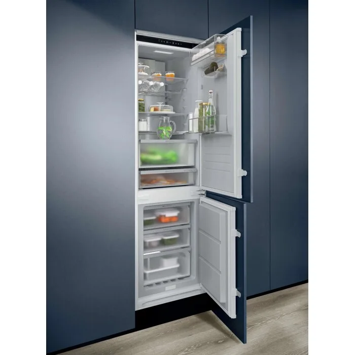 Electrolux Frigocongelatore ad incasso Serie 900 ENV9MD18S - vista 4
