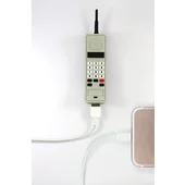 MojiPower MojiPhone - vista 2