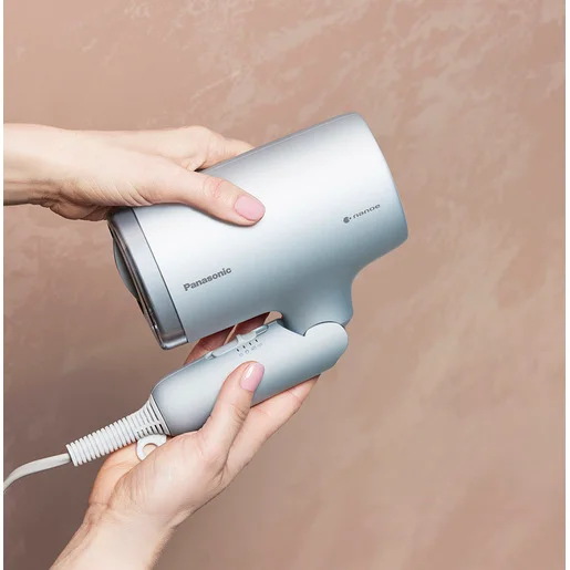 Panasonic Asciugacapelli nanoe™ EH-NA7M
