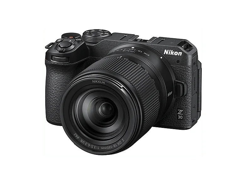 Nikon Z30 con obiettivo Nikkor Z DX 18-140mm e SD 64GB