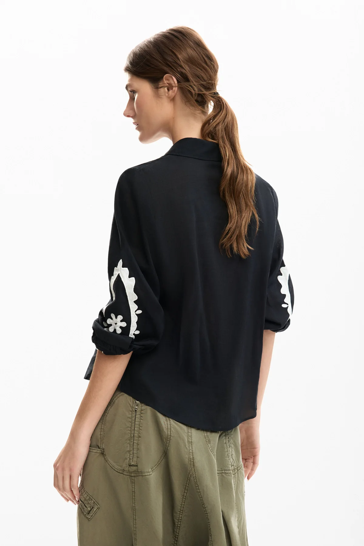 Camicia Maniche Lunghe Donna Nera con Ricamo - vista 3