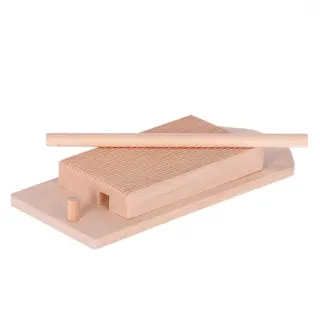 Tagliere in legno per garganelli e gnocchi
