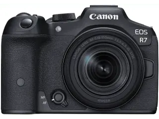 Canon EOS R7 con obiettivo RF-S 18-150mm