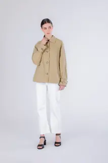 Trench corto manica raglan