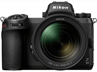 Fotocamera Mirrorless Nikon Z6II con Obiettivo 24-70mm f/4 S