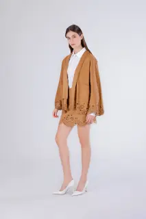Kimono con orlo laserato