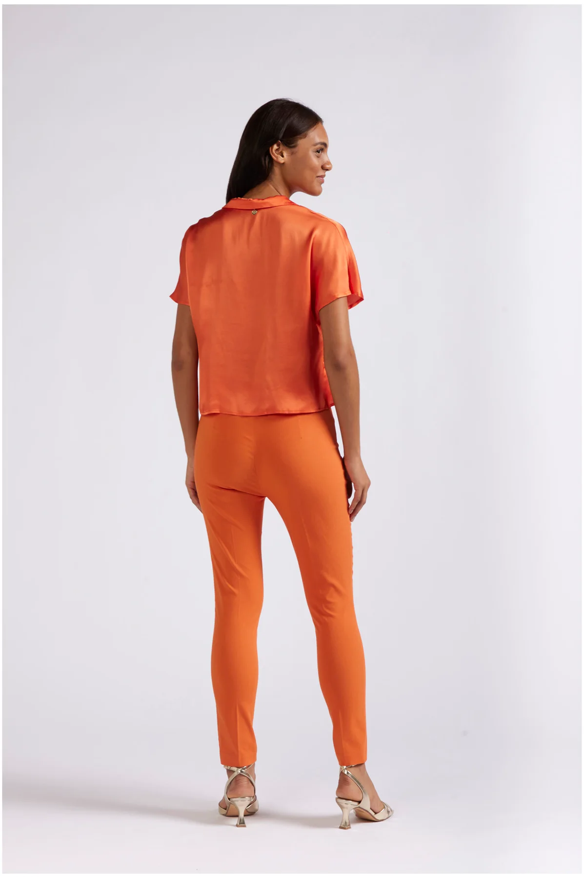 Camicetta corta in satin arancio - vista 2