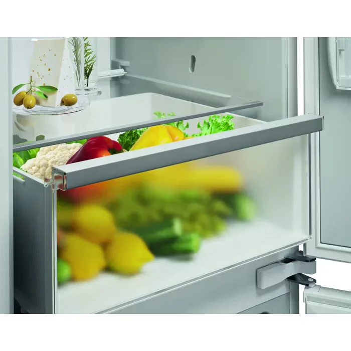 Electrolux Frigocongelatore ad incasso Serie 700 - vista 3